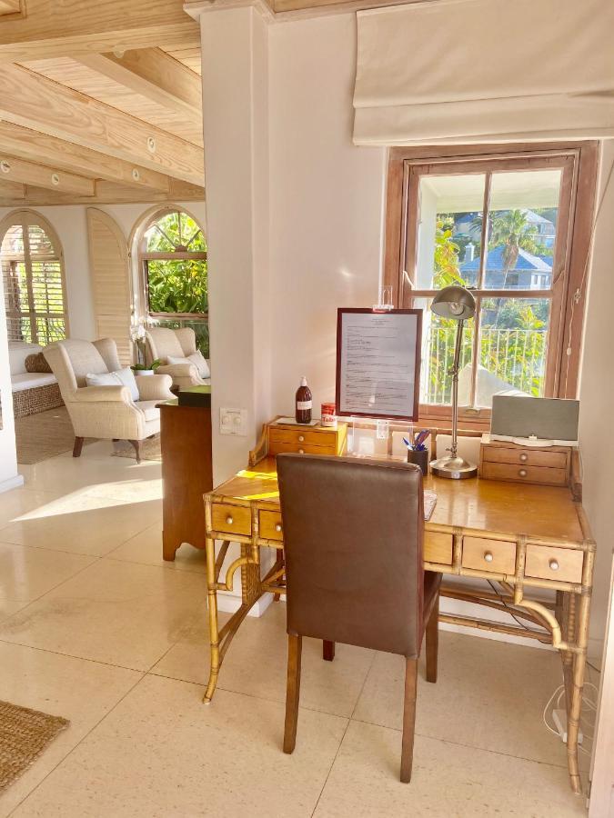 Villa Del Mar - "Luxurious En-Suite Bedroom With Lounge And Stunning Sea View Balcony In Bantry Bay" Kapstadt Exterior foto