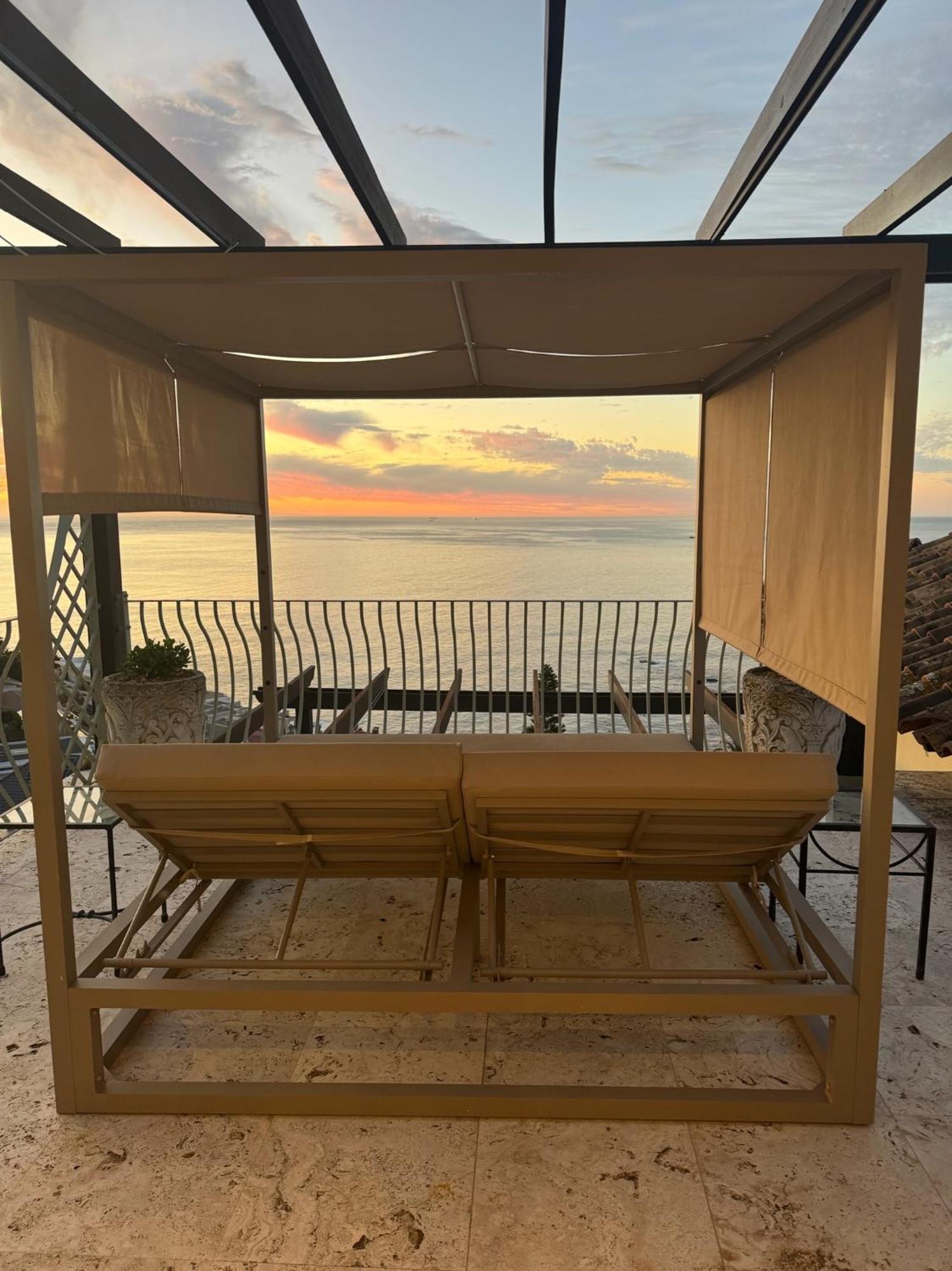 Villa Del Mar - "Luxurious En-Suite Bedroom With Lounge And Stunning Sea View Balcony In Bantry Bay" Kapstadt Exterior foto