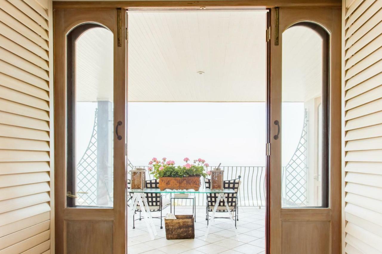 Villa Del Mar - "Luxurious En-Suite Bedroom With Lounge And Stunning Sea View Balcony In Bantry Bay" Kapstadt Exterior foto